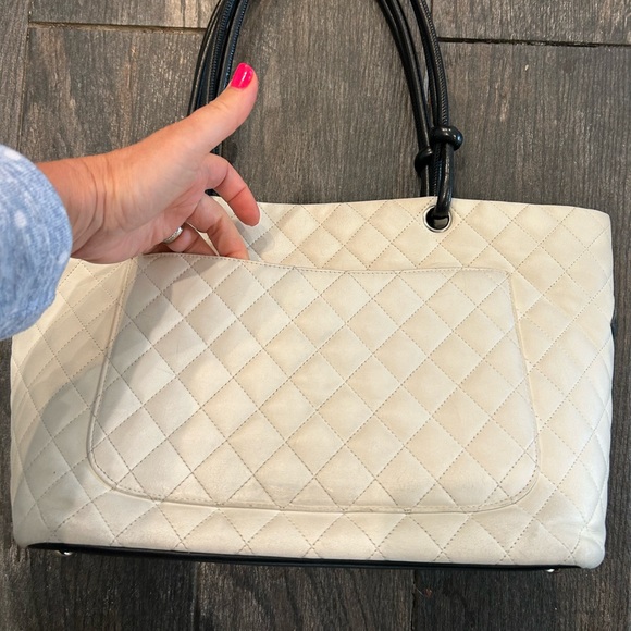 Chanel Cambon Line Lambskin Tote Gorgeous Authentic - Picture 13 of 16